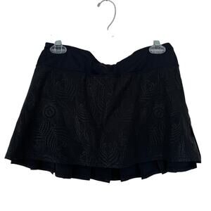 Lululemon SPEED Skirt, Peacock Lace, Black